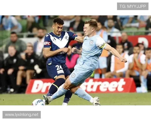 澳超半场战报：科亨补射破门助墨尔本城1-0领先墨尔本胜利